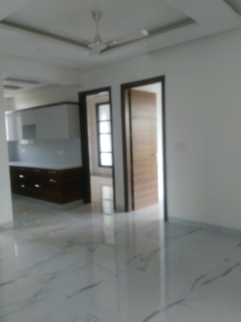 3 BHK 1600 Sq-ft Flat For Sale in Sector 22 Dwarka