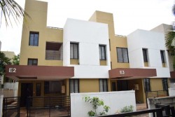 6 BHK Houses/Villas for Sale