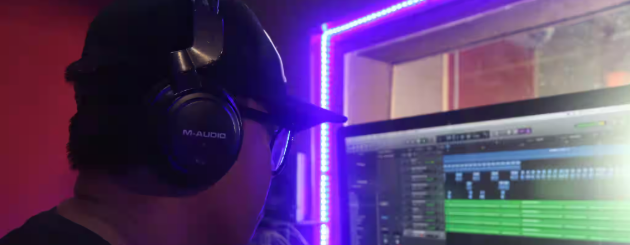 Voice-over Training Classes Near By Saket – Build a Powerful & Professional Voice