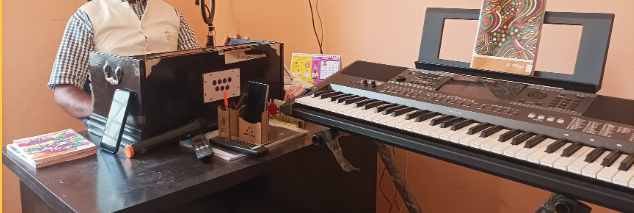 Harmonium Classes Near By Saket – Learn Classical & Devotional Music with Confidence